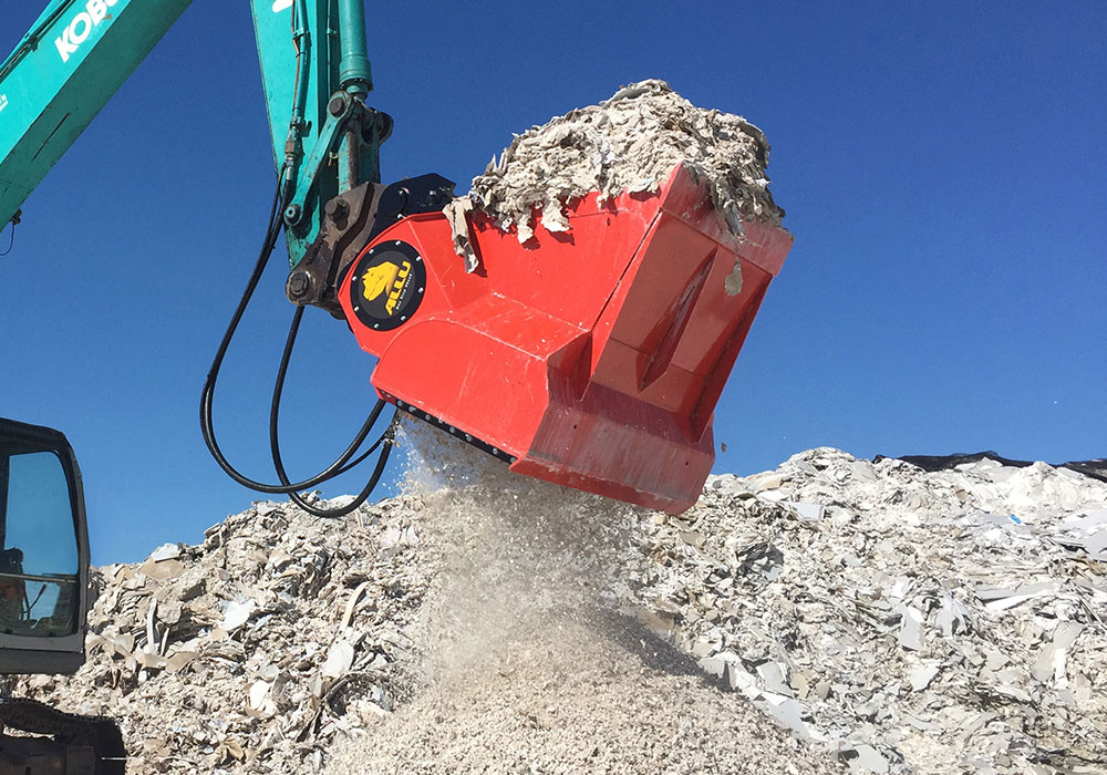 ALLU D bucket processing and recycling plaster